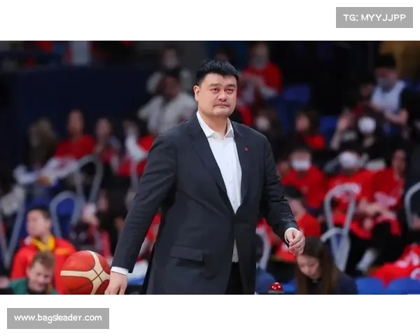 CBA主教练如何带领球队突破瓶颈提升战术水平与团队协作能力 CBA主教练如何带领球队突破瓶颈提升战术水平与团队协作能力